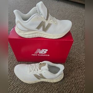 New Balance Arishi White and Tan Sneakers